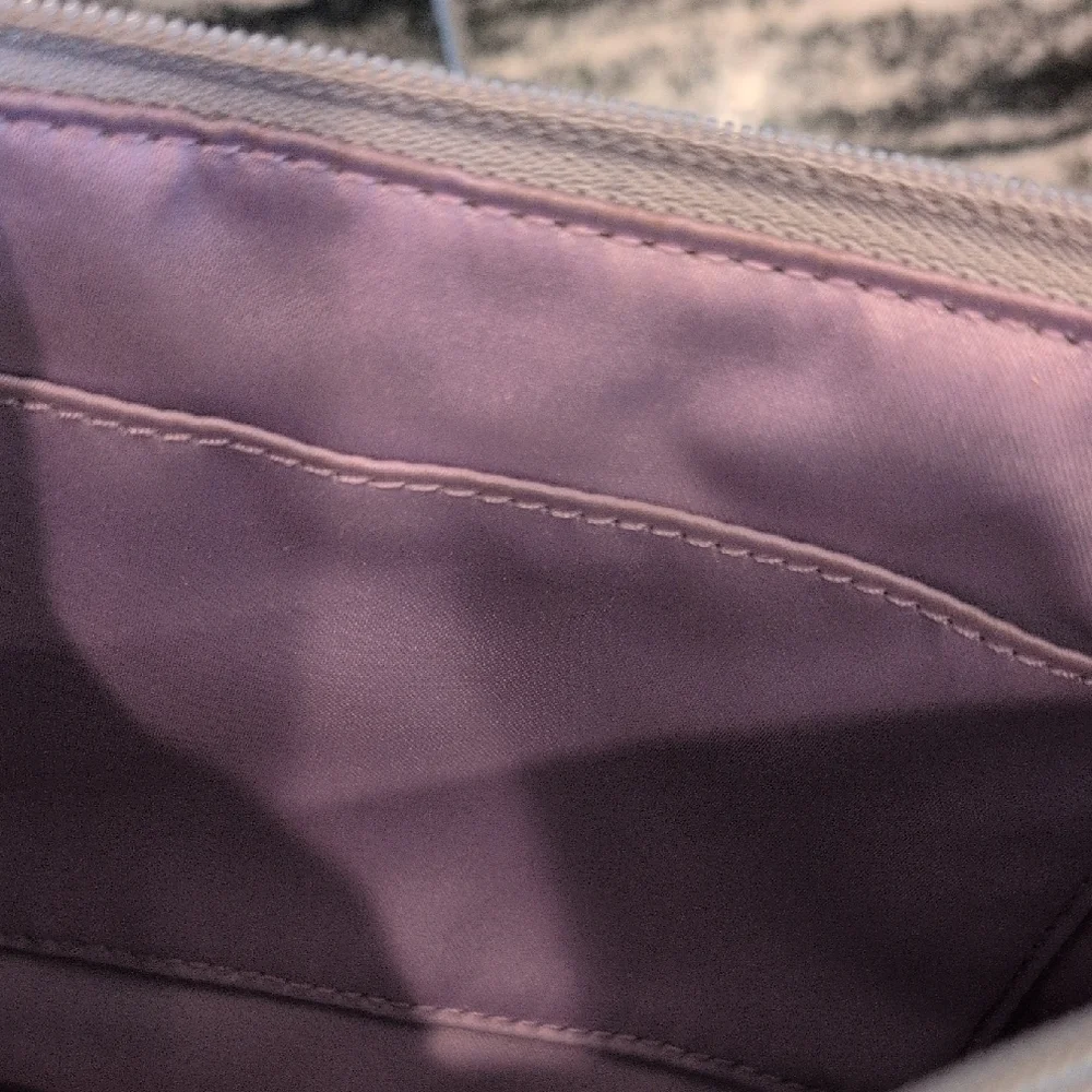 Coach VINTAGE Penelope Silver & Grey Signature Crossbody Bag - Picture 8 of 13